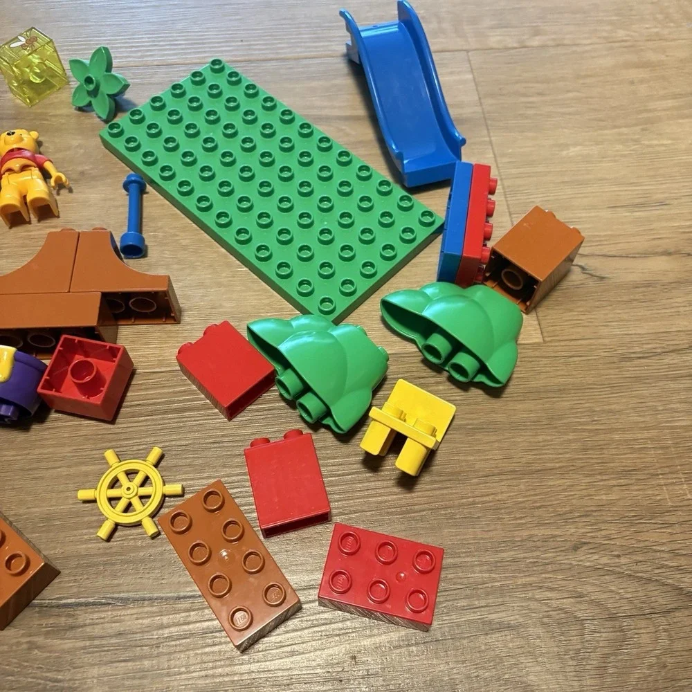 LEGO DUPLO Winnie the Pooh's House 5947 Replacement Parts Retired 1990s Over 25p